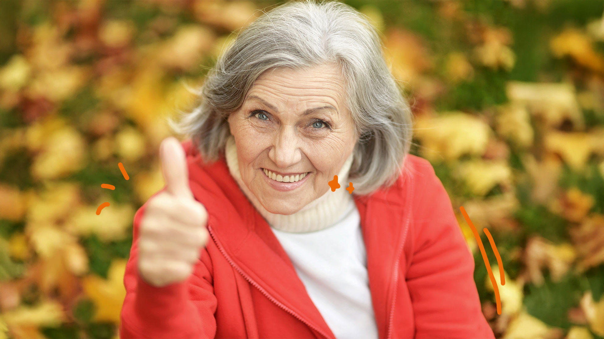 femme qui sourit et faire un pouce